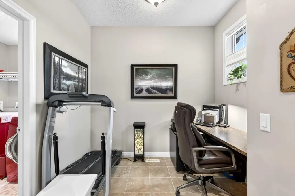 283 Mahogany Terrace SE Calgary AB T3M 0T5