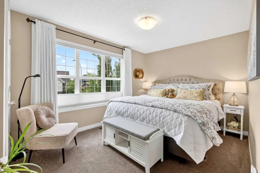 283 Mahogany Terrace SE Calgary AB T3M 0T5