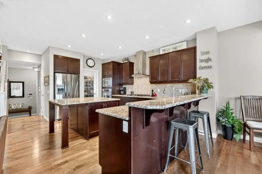 283 Mahogany Terrace SE Calgary AB T3M 0T5