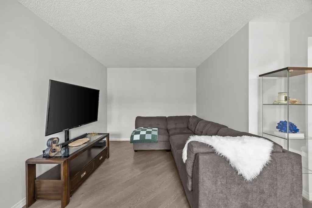 11 Windford Crescent SW Airdrie AB T4B 4A4