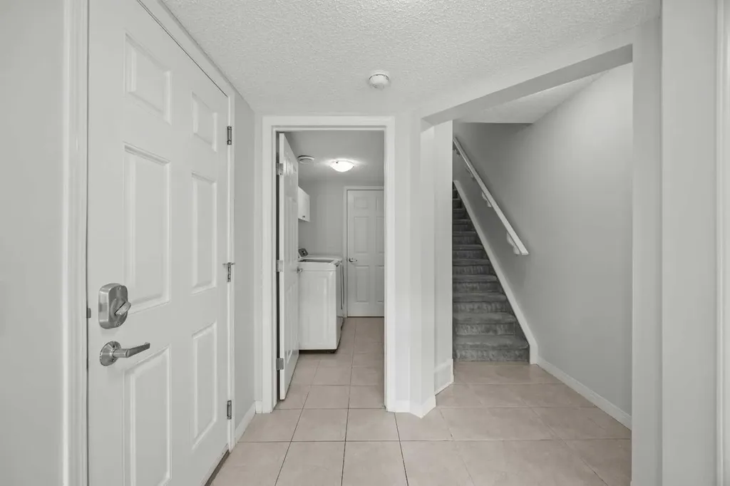 11 Windford Crescent SW Airdrie AB T4B 4A4