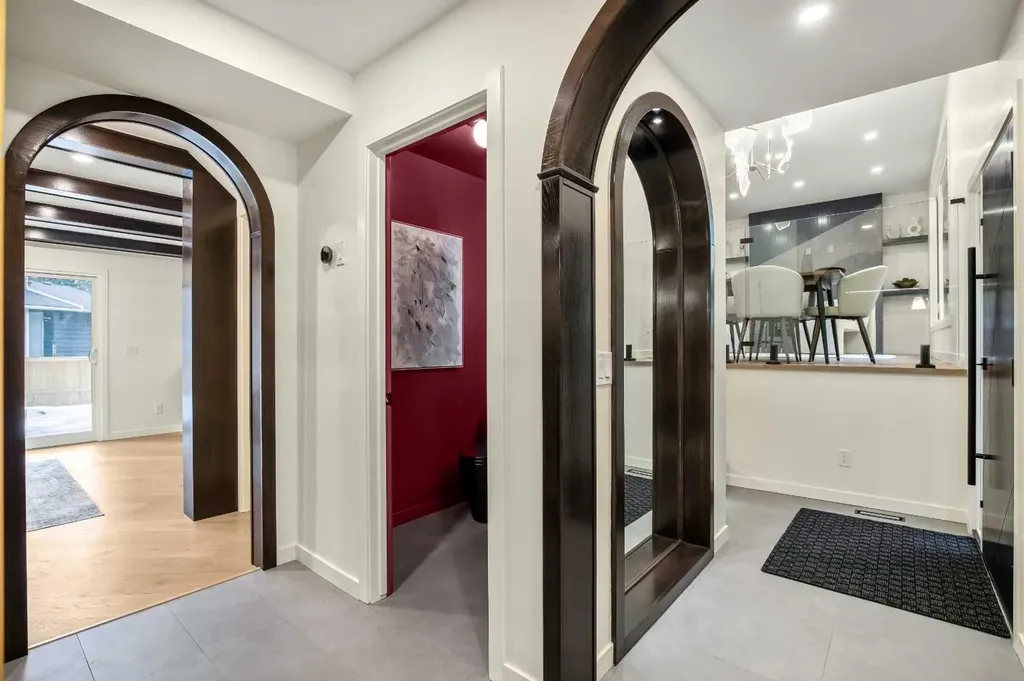 216 Oakridge Place SW Calgary AB T2V 1V2