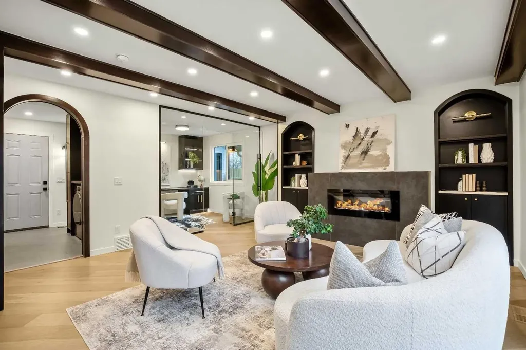 216 Oakridge Place SW Calgary AB T2V 1V2