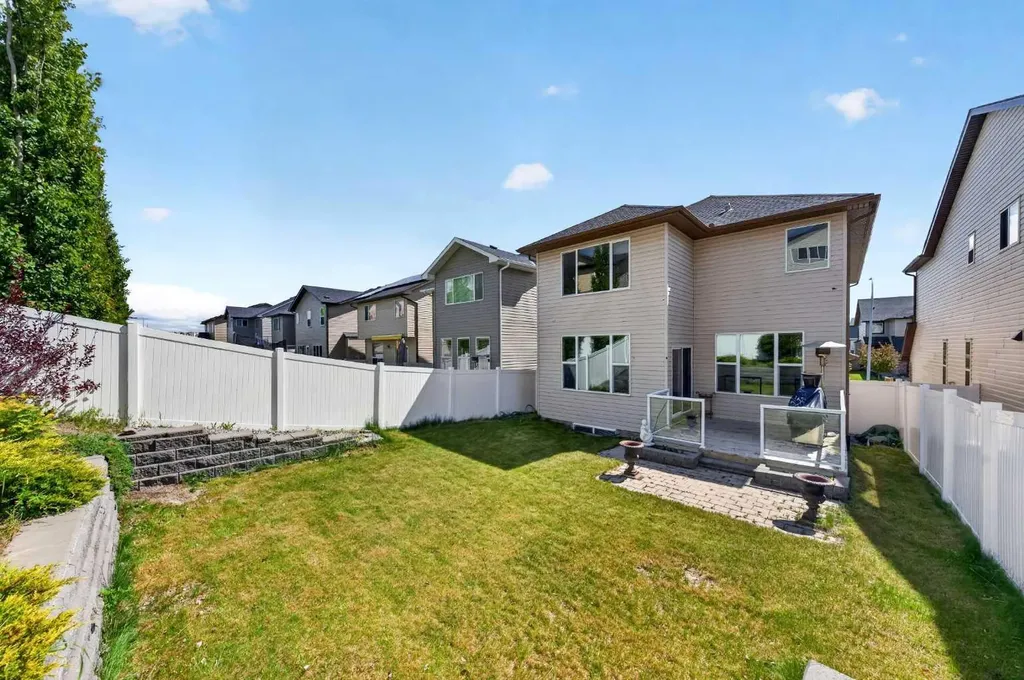 27 Panatella Row NW Calgary AB T3K 0V5