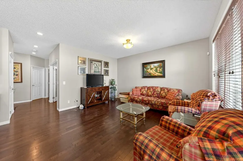 27 Panatella Row NW Calgary AB T3K 0V5