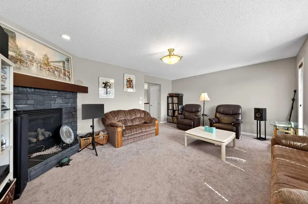 27 Panatella Row NW Calgary AB T3K 0V5