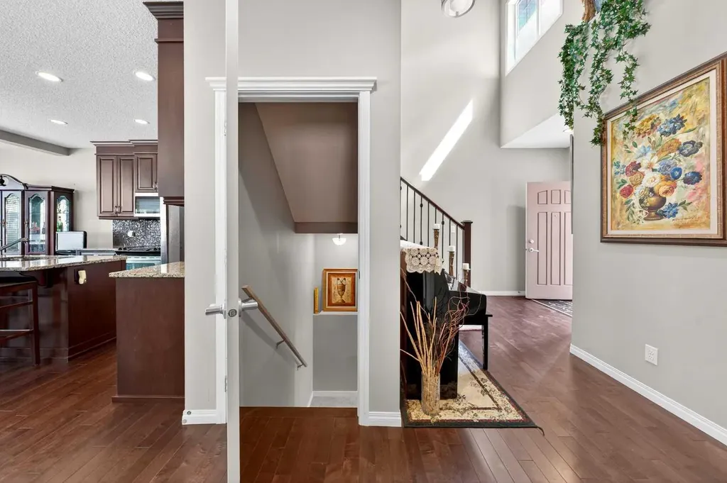 27 Panatella Row NW Calgary AB T3K 0V5
