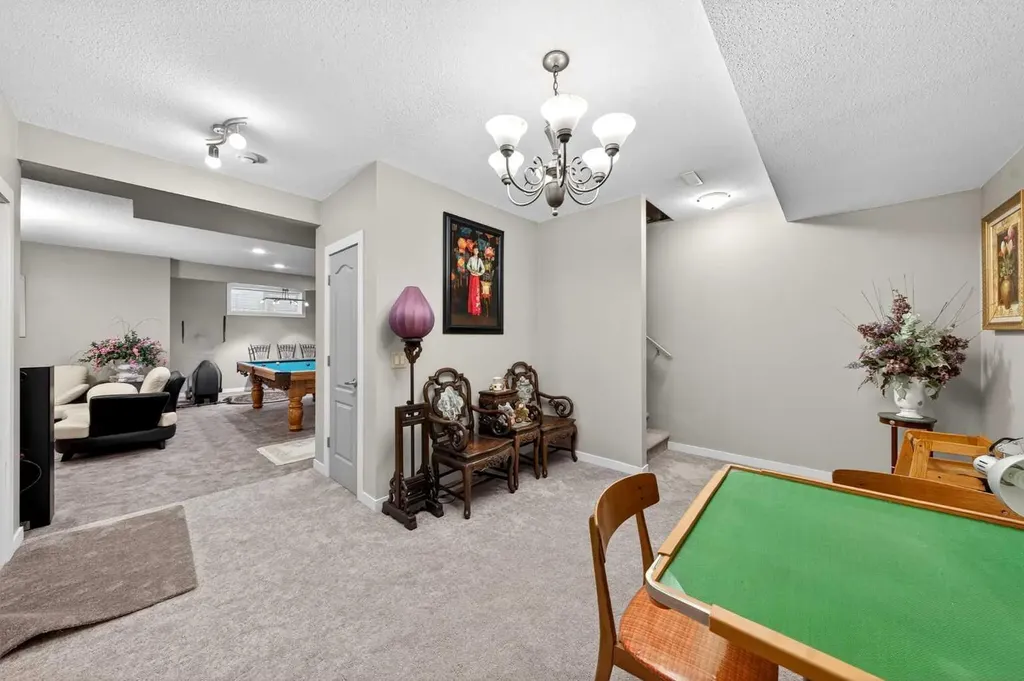 27 Panatella Row NW Calgary AB T3K 0V5