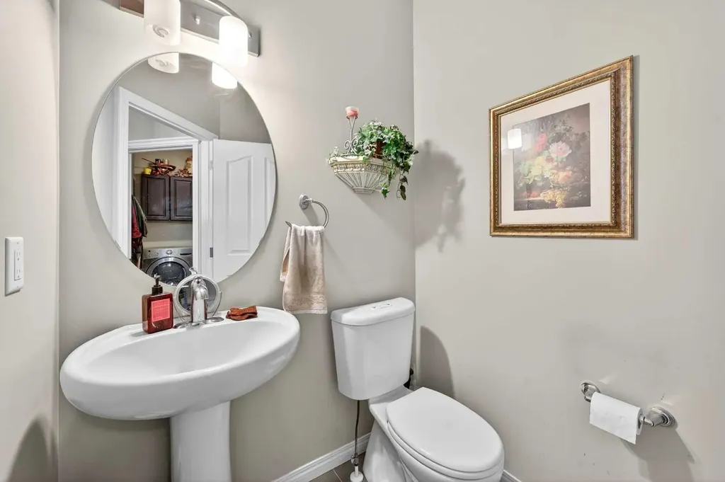 27 Panatella Row NW Calgary AB T3K 0V5
