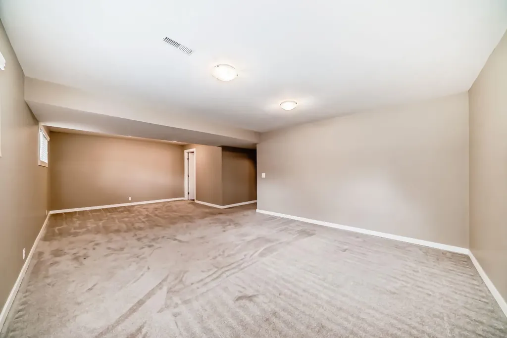 35 Green Meadow Crescent Strathmore AB T1P 1H4