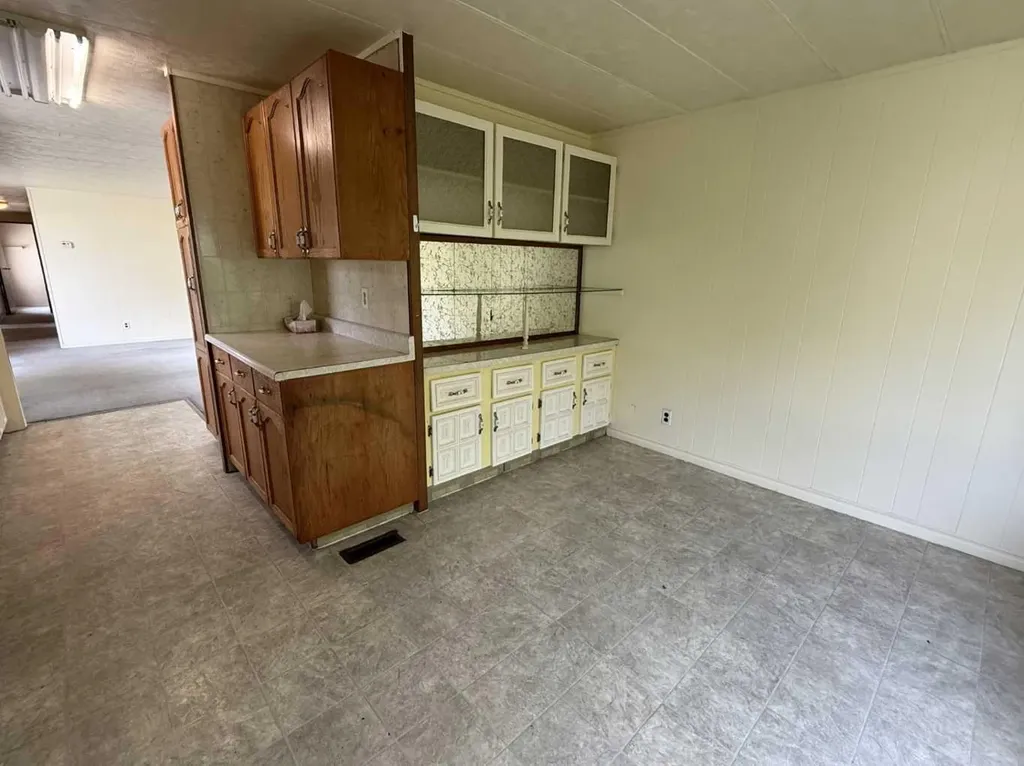 403 1 Avenue W Hanna AB T0J 1P0
