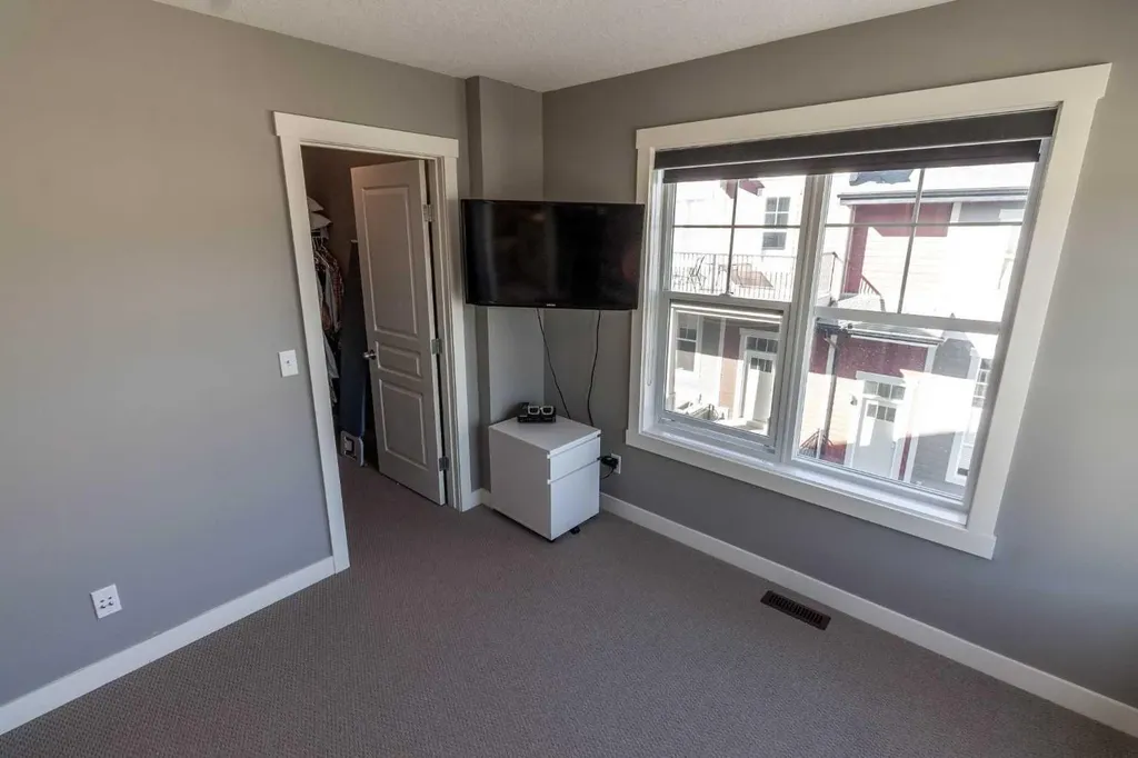 306 Cranford Walk SE Calgary AB T3M 1R7