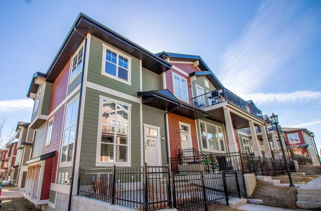 306 Cranford Walk SE Calgary AB T3M 1R7