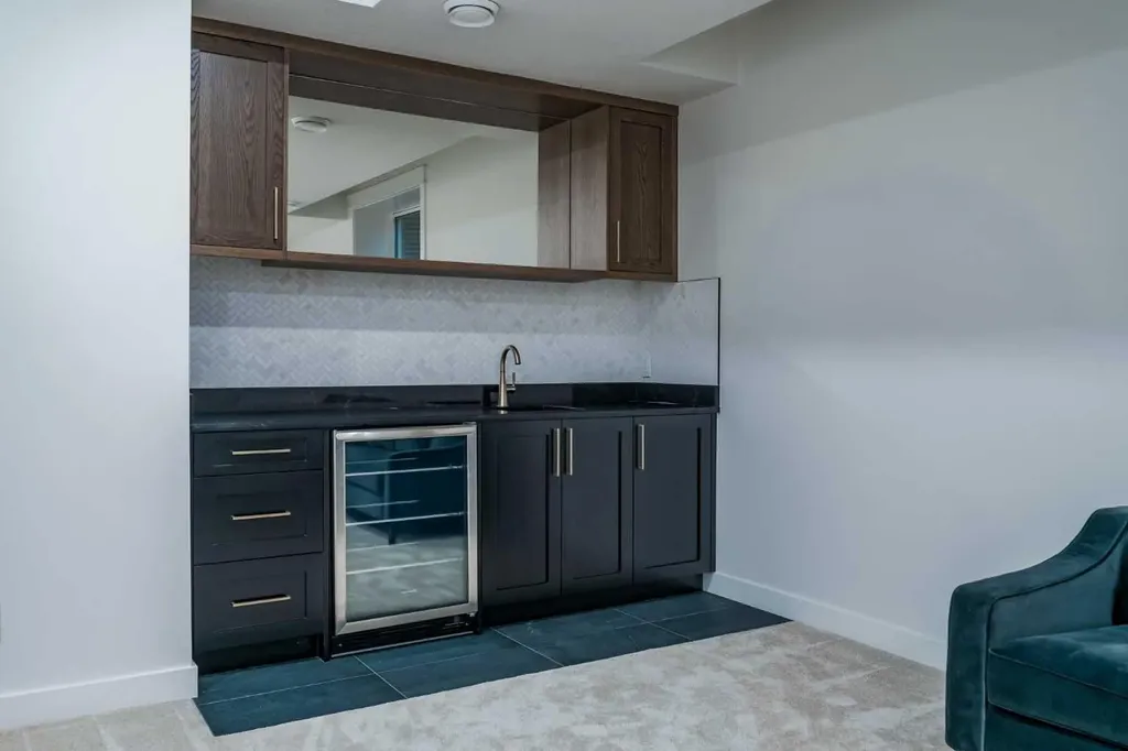 2626 4 Avenue NW Calgary AB T2N 0P6