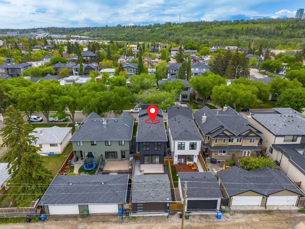 2626 4 Avenue NW Calgary AB T2N 0P6