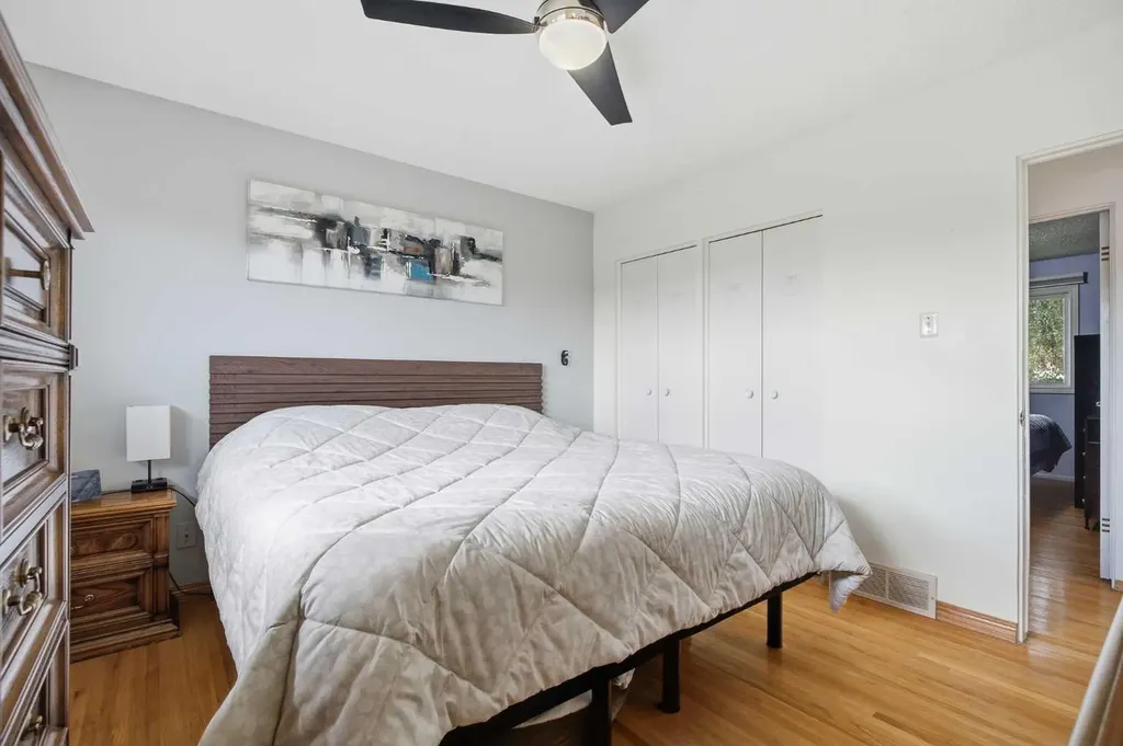 10011 Maplecreek Drive SE Calgary AB T2J 1T7