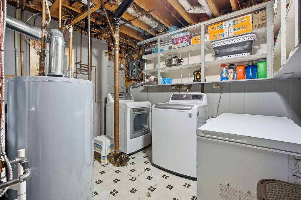 10011 Maplecreek Drive SE Calgary AB T2J 1T7