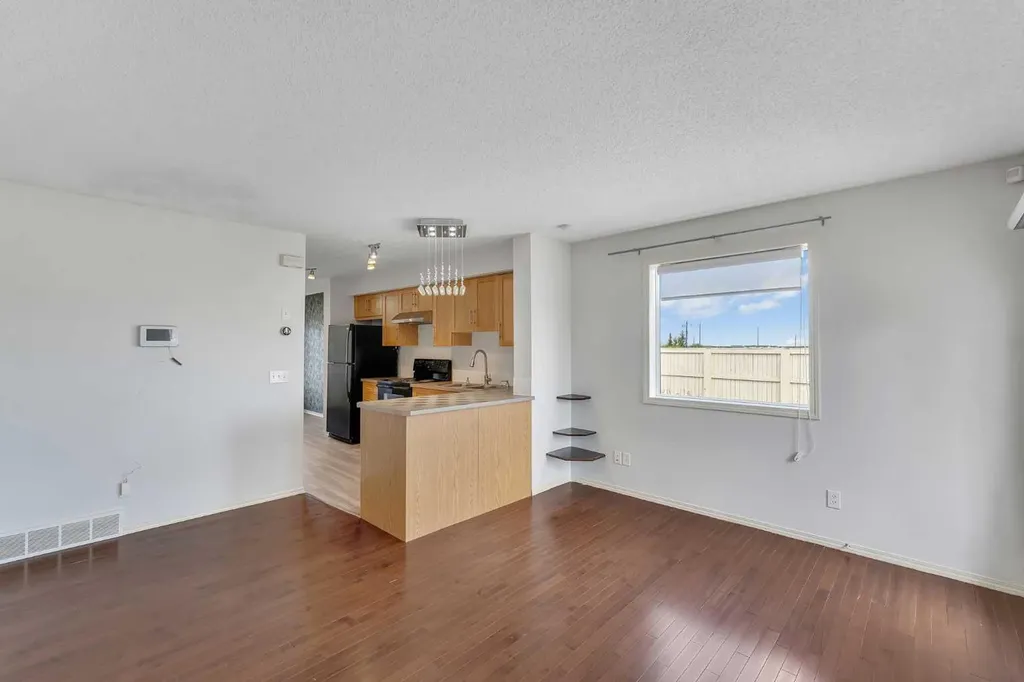 312 Saddlebrook Point NE Calgary AB T3H3C7