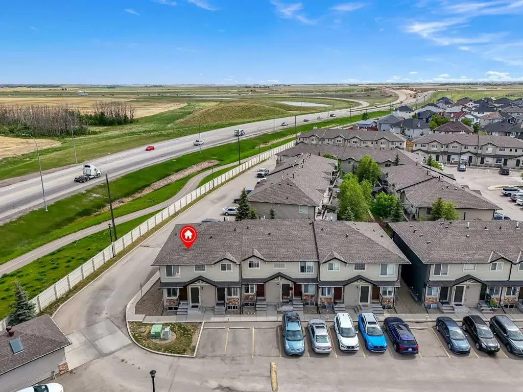312 Saddlebrook Point NE Calgary AB T3H3C7