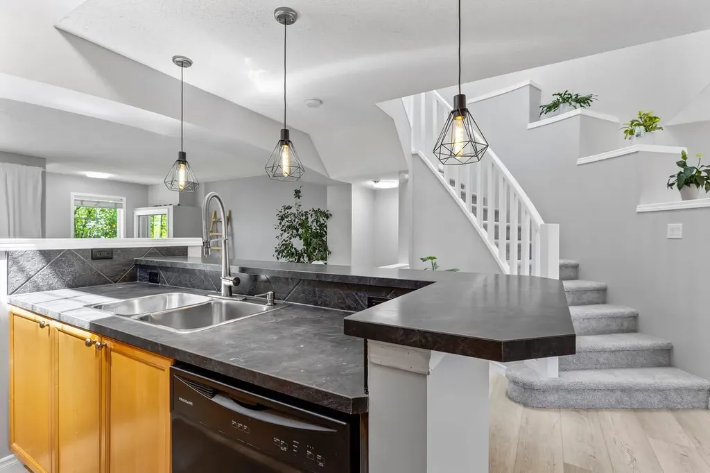 122 Auburn Bay Heights SE Calgary AB T3M 0A7