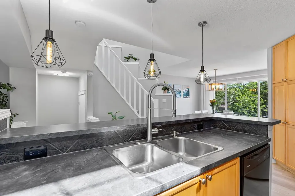 122 Auburn Bay Heights SE Calgary AB T3M 0A7