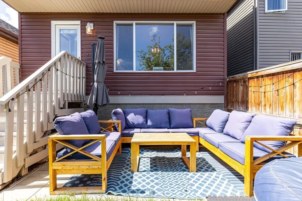 122 Auburn Bay Heights SE Calgary AB T3M 0A7