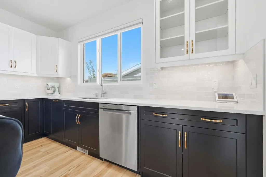 2 Birch Glen Okotoks AB T1S 5S9