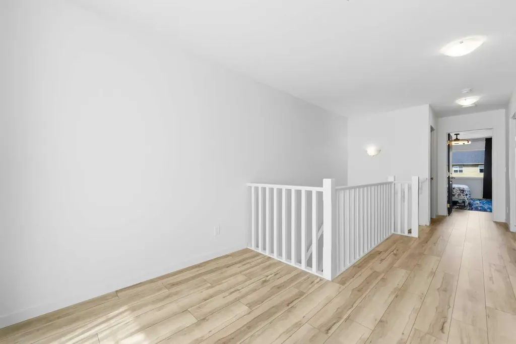 2 Birch Glen Okotoks AB T1S 5S9