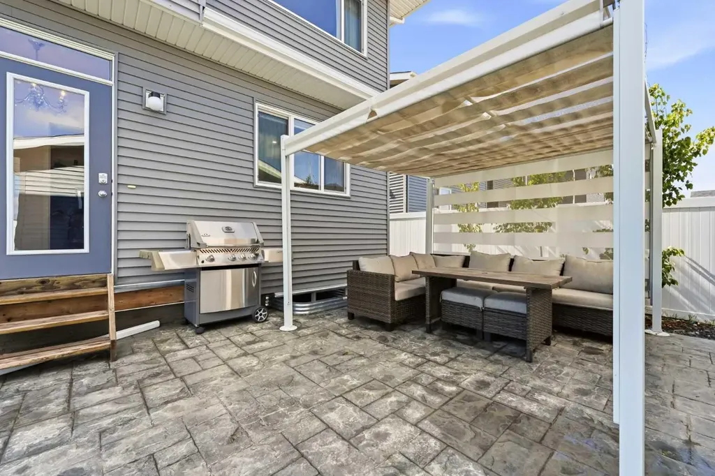 2 Birch Glen Okotoks AB T1S 5S9
