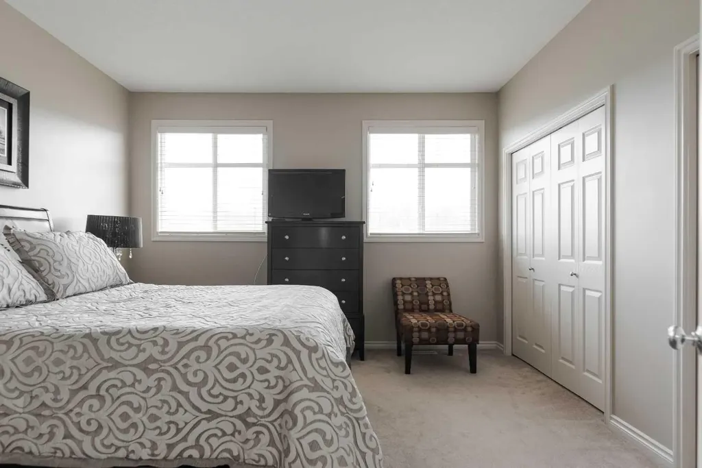 136 Fontaine Crescent Fort Mcmurray AB T9H 0C3