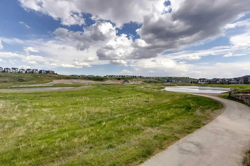 15 Sage Meadows Landing NW Calgary AB T3P 1E5