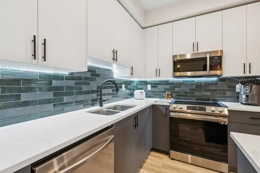 15 Sage Meadows Landing NW Calgary AB T3P 1E5