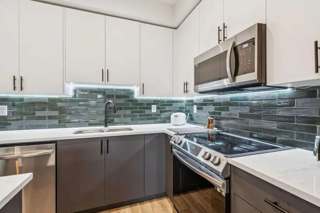 15 Sage Meadows Landing NW Calgary AB T3P 1E5