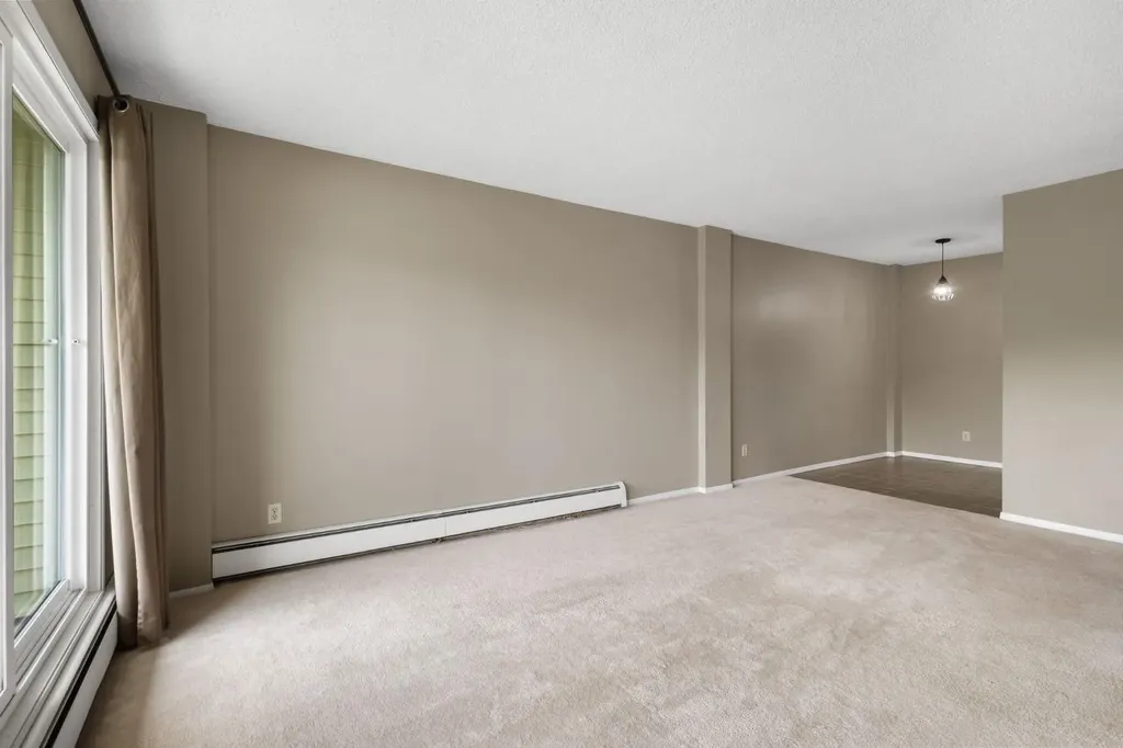 635 56 Avenue SW Calgary AB T2V 0G9