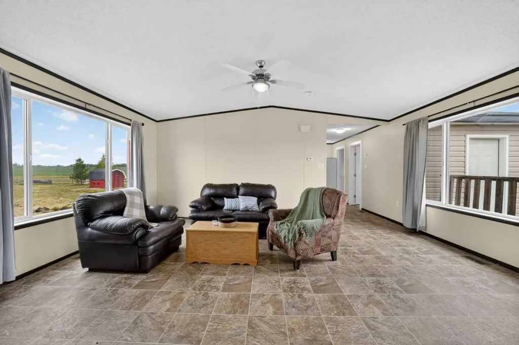 31244 Range Road 33 Rural Mountain View County AB T0M 0W0