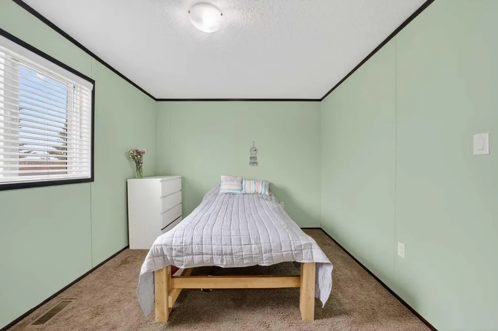 31244 Range Road 33 Rural Mountain View County AB T0M 0W0