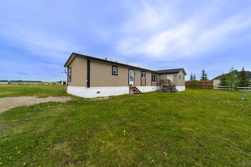 31244 Range Road 33 Rural Mountain View County AB T0M 0W0