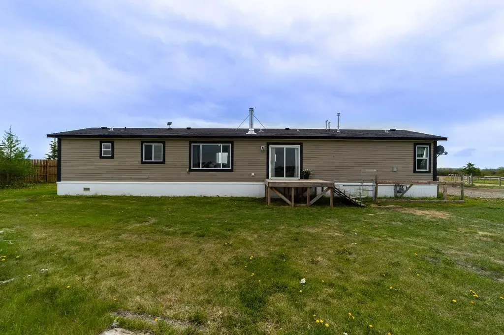 31244 Range Road 33 Rural Mountain View County AB T0M 0W0