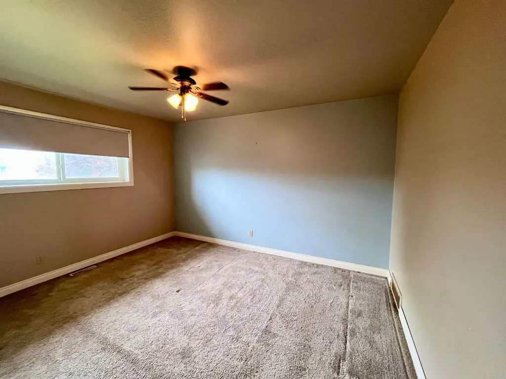 115 Poboktan Road Hinton AB T7V 1G6