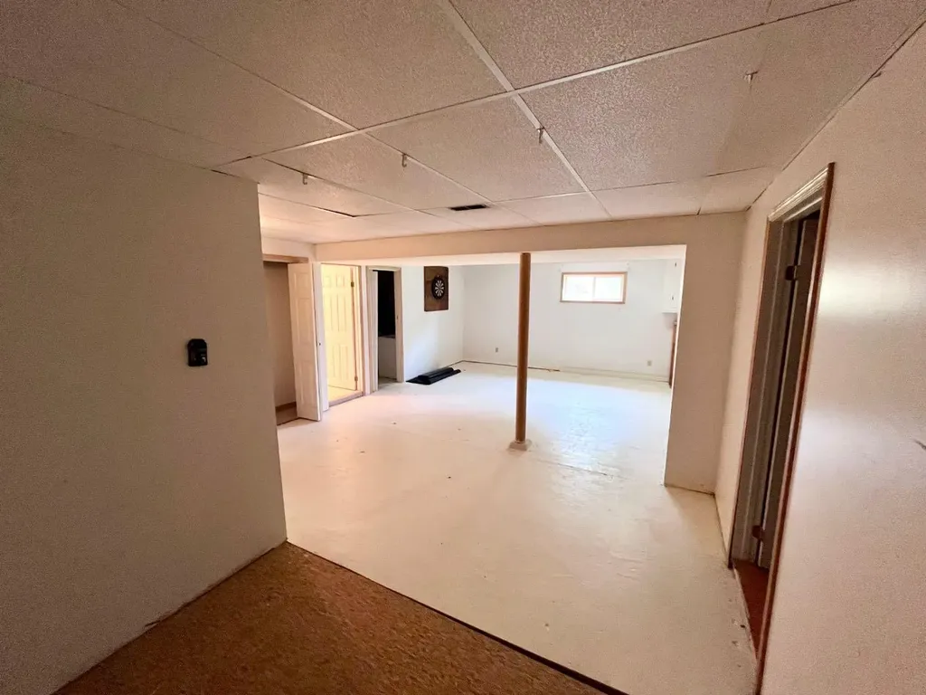115 Poboktan Road Hinton AB T7V 1G6