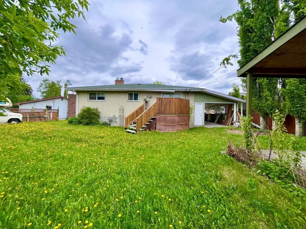115 Poboktan Road Hinton AB T7V 1G6