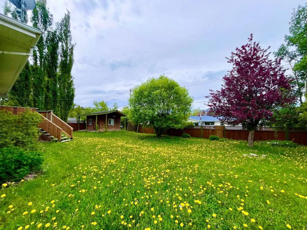 115 Poboktan Road Hinton AB T7V 1G6
