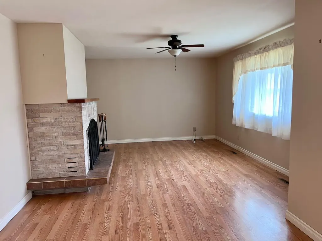 115 Poboktan Road Hinton AB T7V 1G6