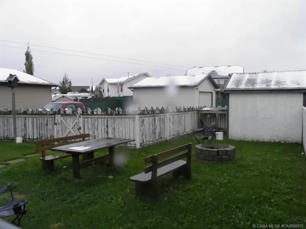 190 Kerr Close Red Deer AB T4P 3V4