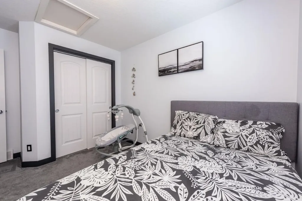 27 Sage Hill Common NW Calgary AB T3R 0J6