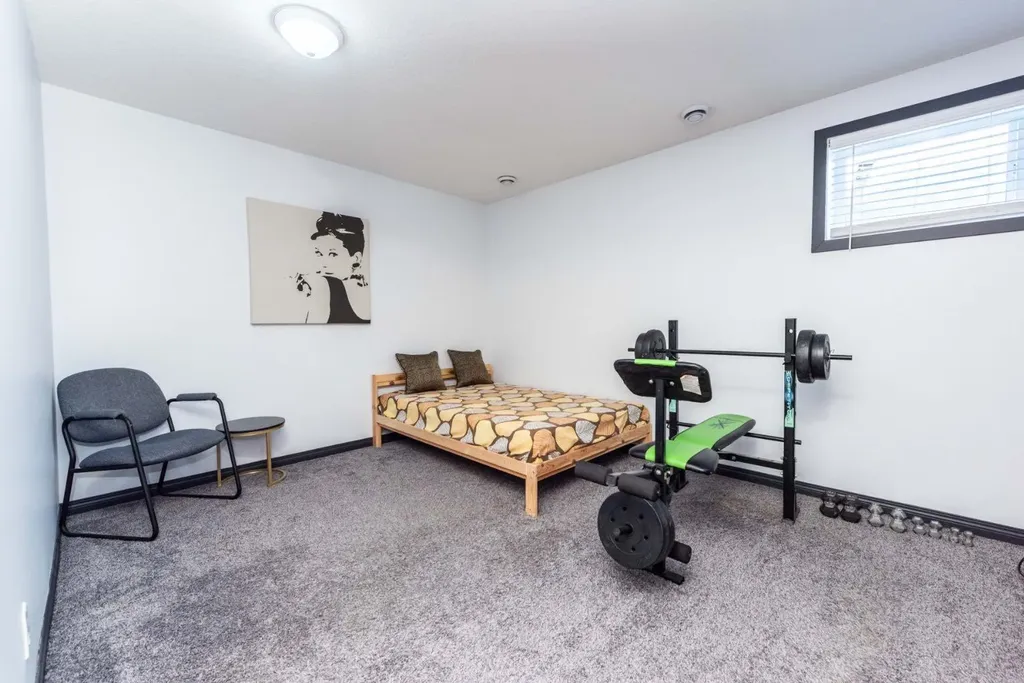 27 Sage Hill Common NW Calgary AB T3R 0J6