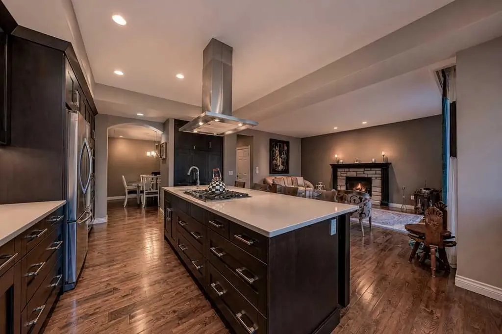 23 Aspen Summit Mount SW Calgary AB T3H 0R4