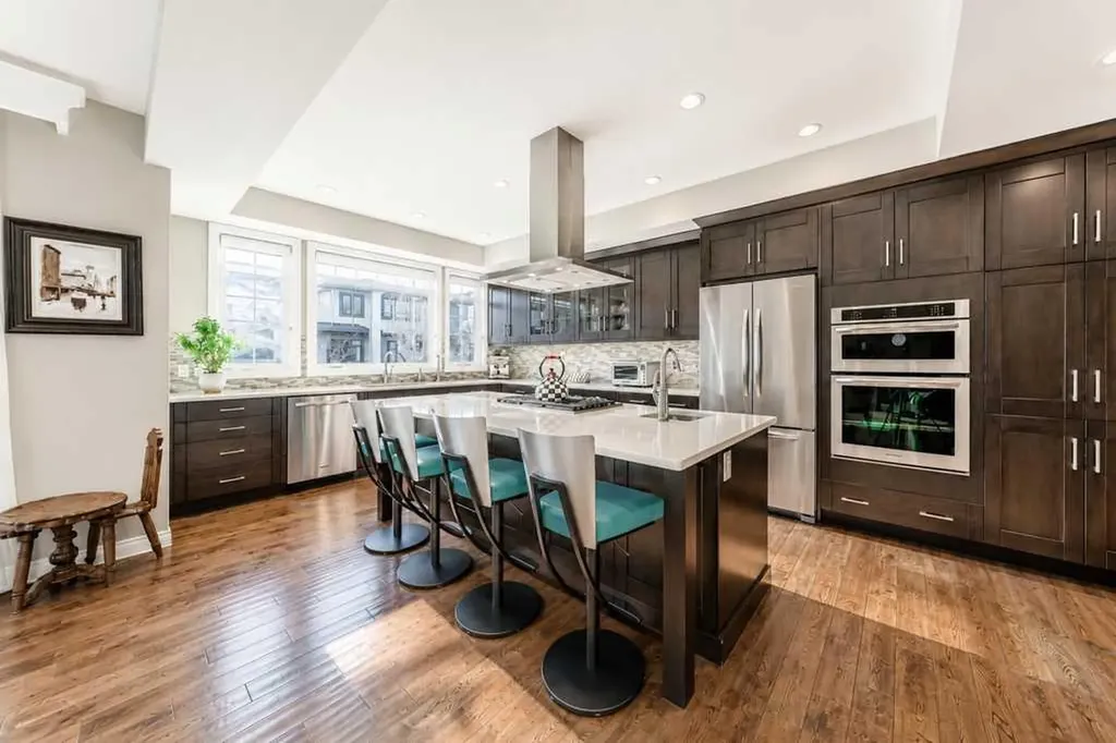 23 Aspen Summit Mount SW Calgary AB T3H 0R4