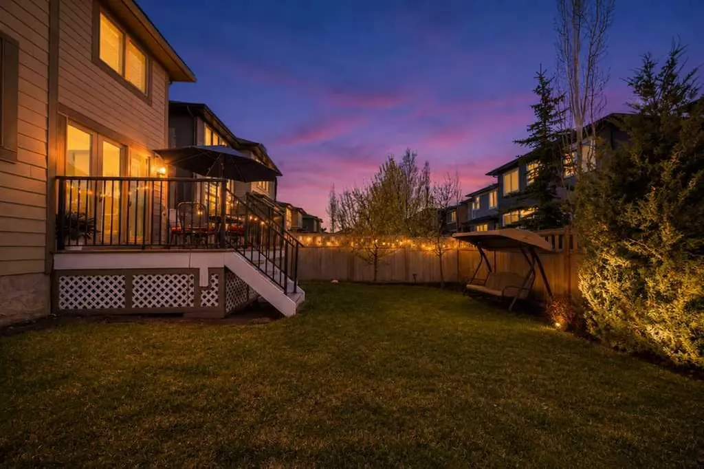 23 Aspen Summit Mount SW Calgary AB T3H 0R4