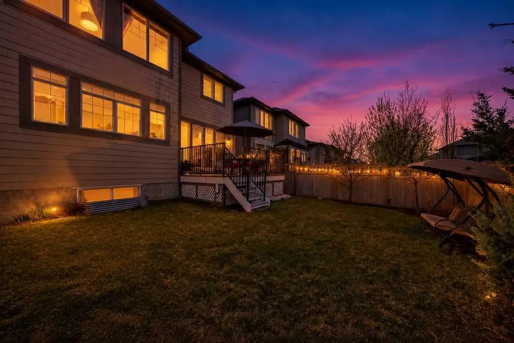 23 Aspen Summit Mount SW Calgary AB T3H 0R4